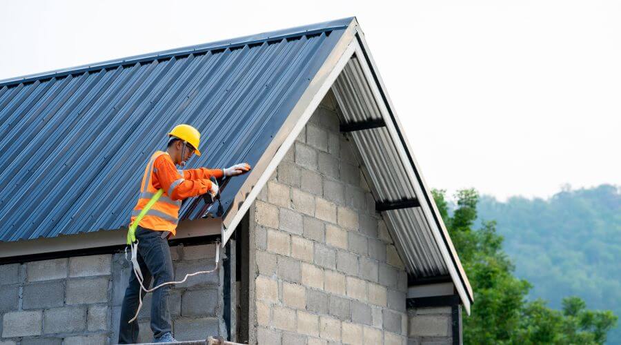 Professional Flat Roofing Installation in Hamilton, IL
